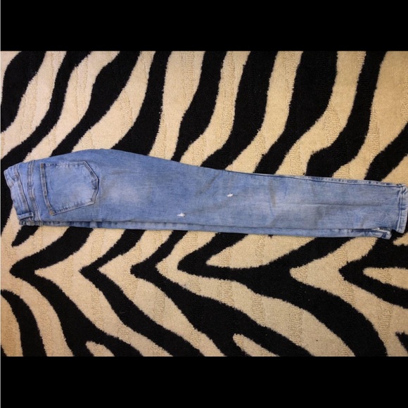 ZARA RIPPED JEANS - Picture 4 of 5